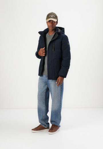 Зимняя куртка