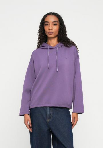 Пуловер с капюшоном