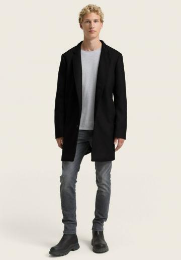 Короткое пальто