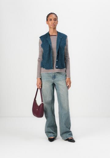 Джинсовая жилетка