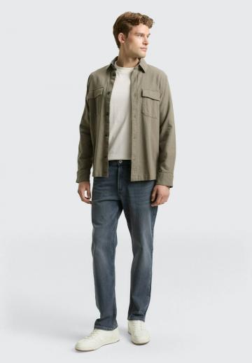 Прямые джинсы