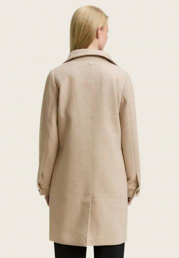 Короткое пальто