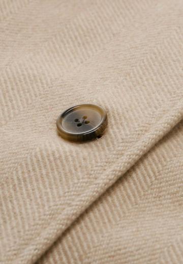 Короткое пальто