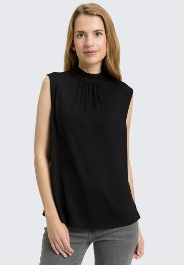 Блузка без рукавов