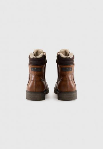 Зимние ботинки