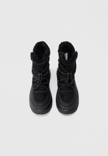 Сапожки на танкетке