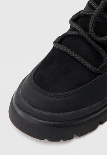 Сапожки на танкетке