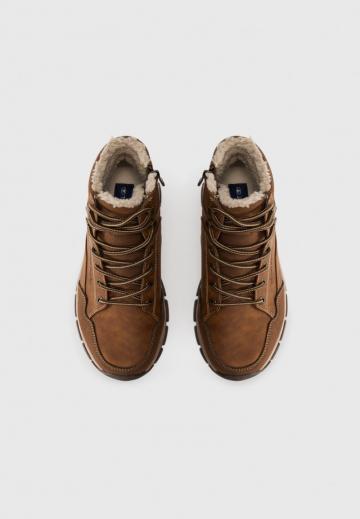 Зимние ботинки