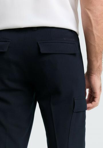 Брюки с накладными карманами