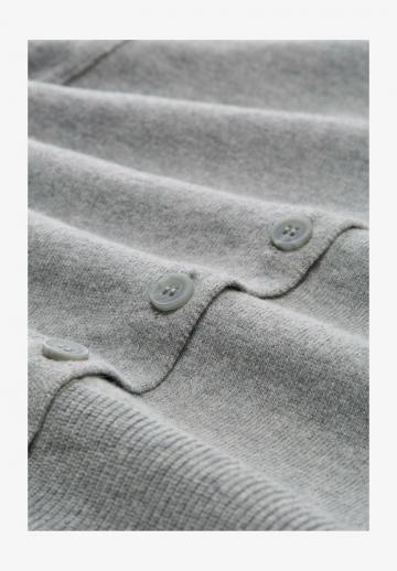 Вязаная кофта