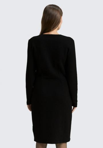 Вязаное платье