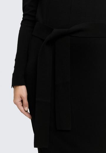 Вязаное платье