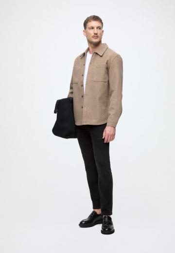 Узкие джинсы