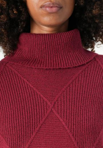 Вязаное платье