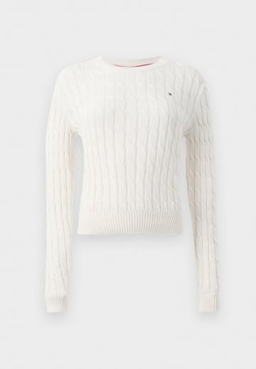 Пуловер в полоску