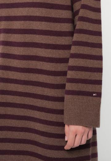 Вязаное платье