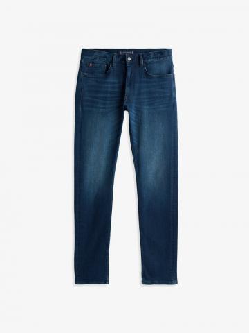 Узкие джинсы