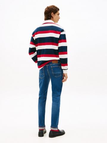 Узкие джинсы