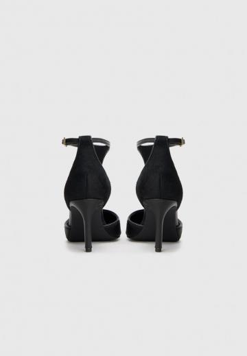 Туфли с ремешком