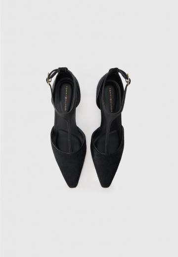 Туфли с ремешком