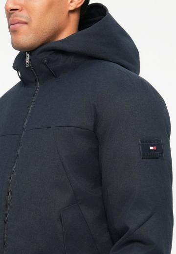 Зимняя куртка