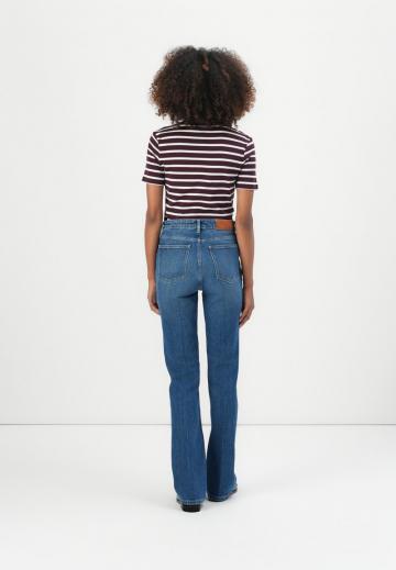 Клешеные брюки