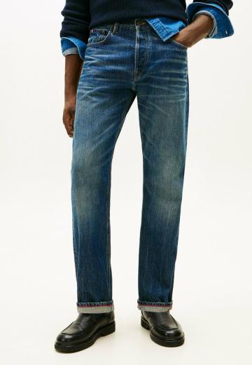 Прямые джинсы