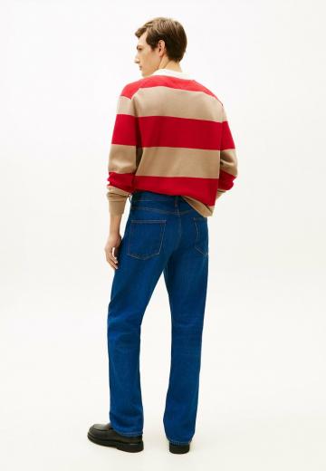 Прямые джинсы