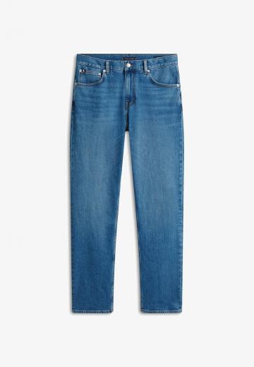 Прямые джинсы