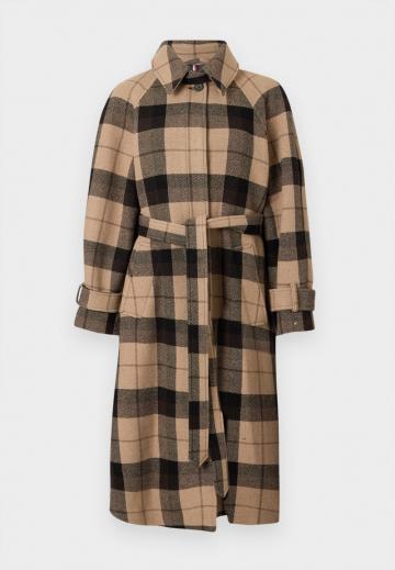 Шерстяное пальто