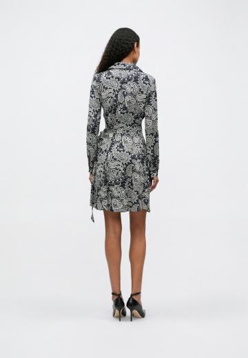 Короткое платье