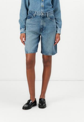 Джинсовые шорты
