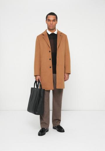 Шерстяное пальто