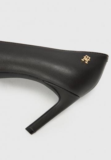 Туфли на высоком каблуке