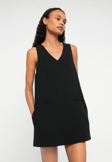 Платье футляр