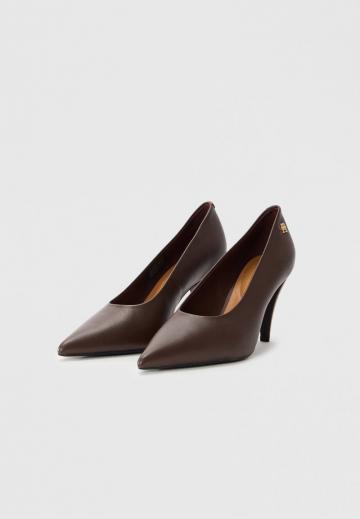 Туфли на высоком каблуке