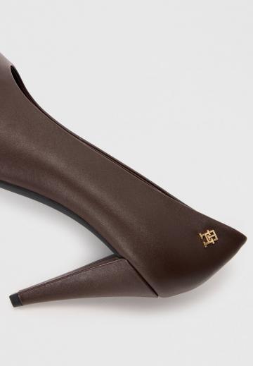 Туфли на высоком каблуке