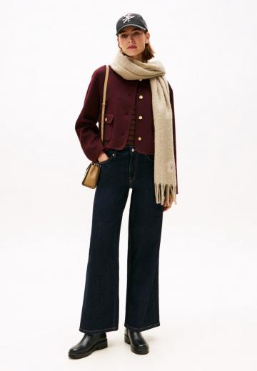 Клешеные джинсы