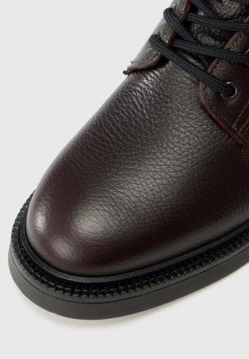 Ботинки на шнуровке