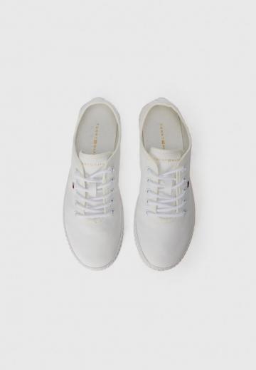 Гандбольные кроссовки