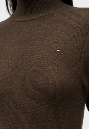 Вязаное платье