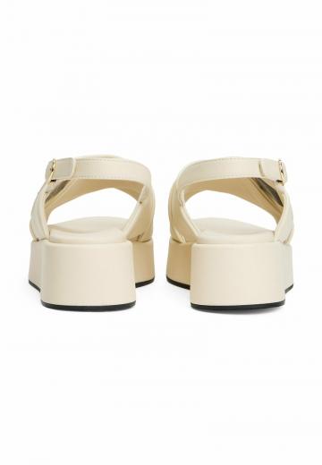 Босоножки на платформе