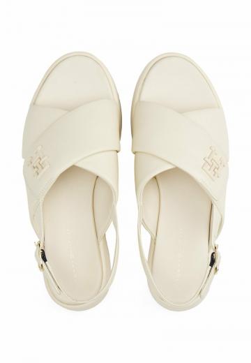 Босоножки на платформе