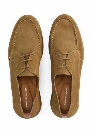 Ботинки на шнуровке