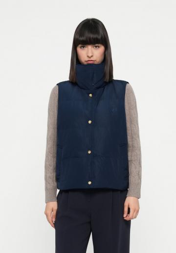 Пуховой жилет