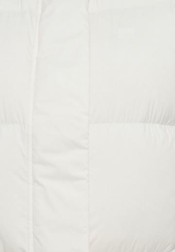 Пуховой жилет