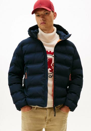 Зимняя куртка