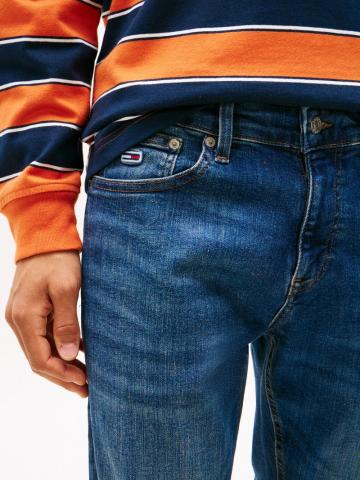 Узкие джинсы