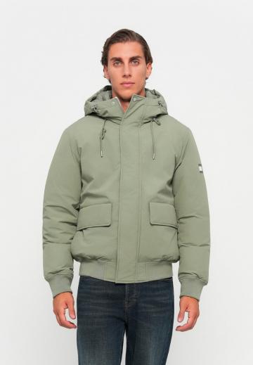 Зимняя куртка