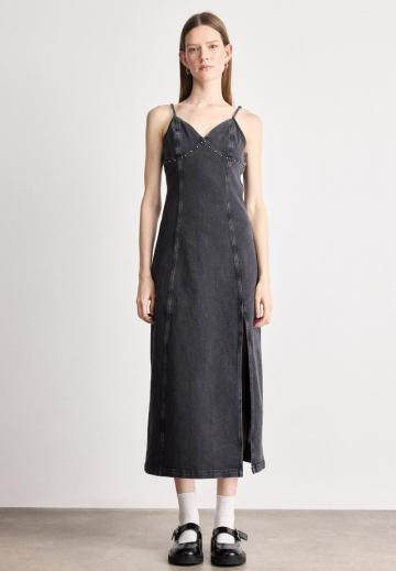 Джинсовое платье